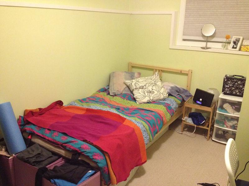 Room in Basement Sutie in East  available May-Aug