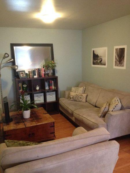 Female Roomate | Utilities included | Hillside | 5 mins to UVIC