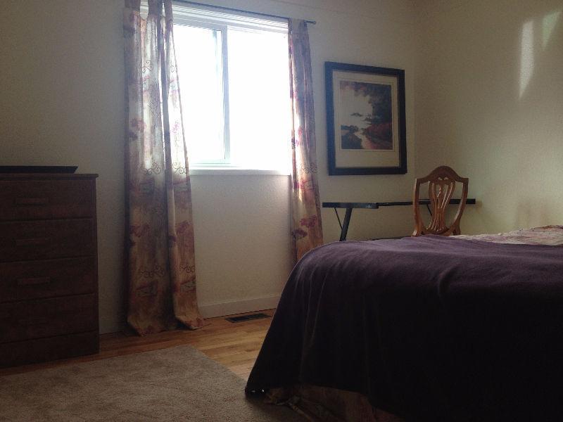 Short term, furnished room - female only please