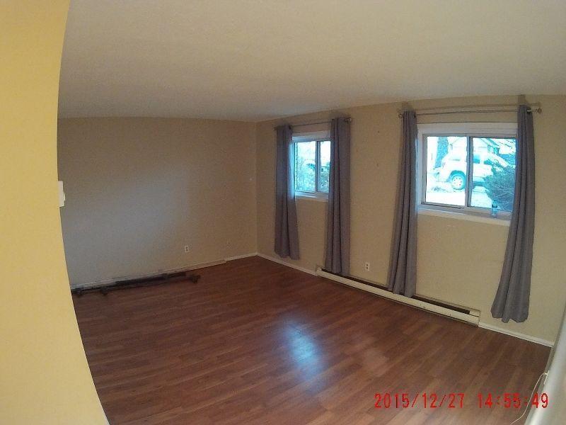 VERY QUIET 2- BEDROOM APARTMENT IN A HOUSE