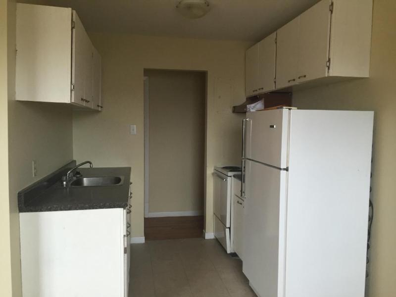 2 Bedroom Apt, Close to Hospital and University