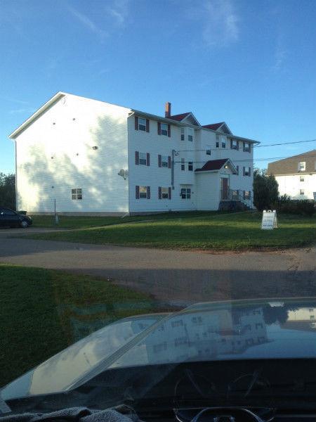 Beautiful Summerside, 1 & 2 Bdrm units Available