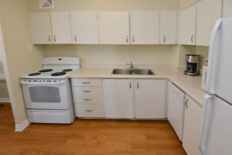 Bachelor Apartment for Rent Minutes to Downtown!