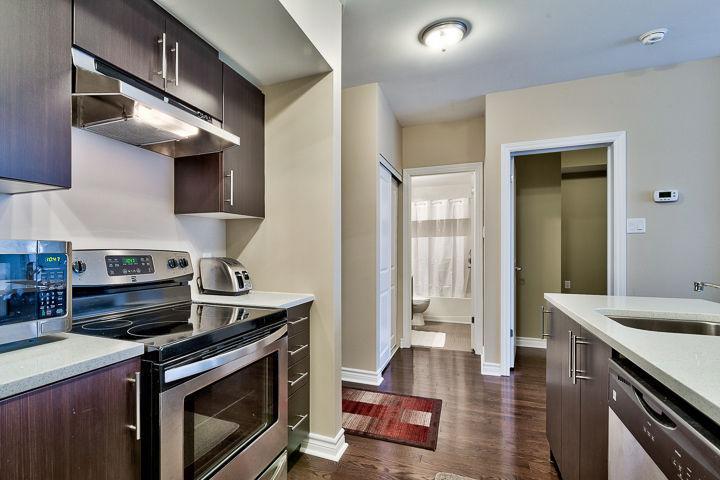 WOW! STUNNING 2BED/2BATH CONDO WITH UNDERGROUND PARKING!