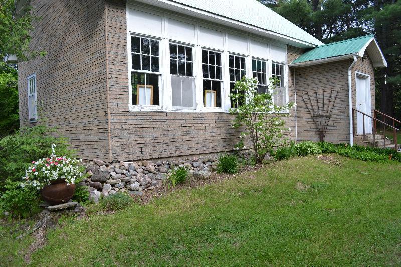 ***ONE ROOM SCHOOL HOUSE***Rare Gem in Cottage Country