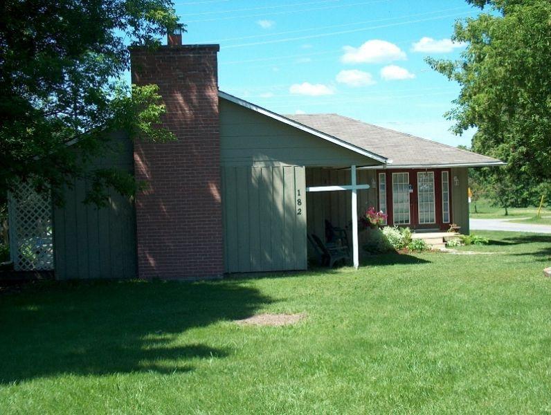 SPACIOUS NEWLY RENOVATED BUNGALOW IN MADOC VILLAGE