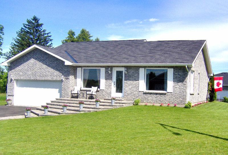St. Lawrence River View Bungalow