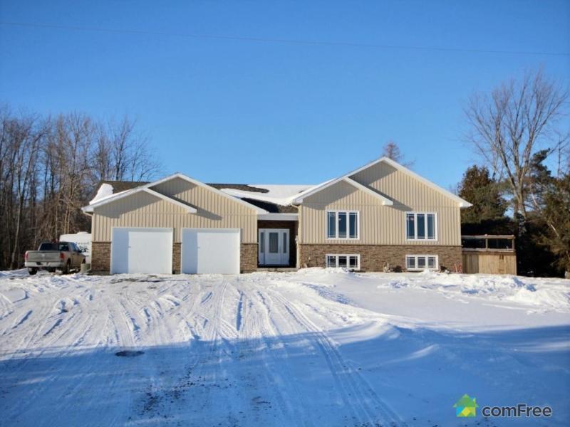 $388,900 - Raised Bungalow for sale in Casselman