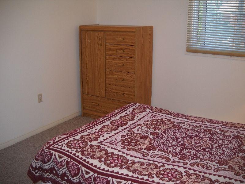 10.5X15 ROOM IN A QUITE/CLEAN HOME MAY/1ST/LOADED