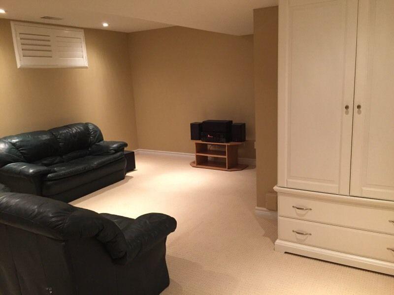 Spacious bachelor apartment 2 min walking from university