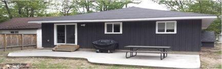 Wasaga Beach Cottage for Rent - Newly Renovated Great Location