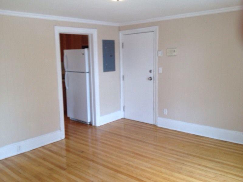 Wanted: 1BR DOWNTOWN GREAT LOCATION