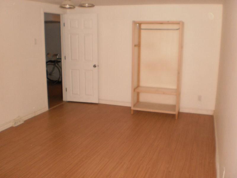 ALL INCLUSIVE BASEMENT APARTMENT AVAILABLE IMMEDIATELY