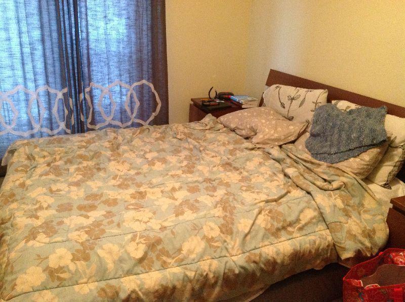 2br near Queen's