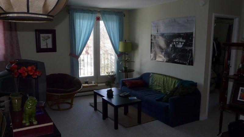 May 1st Downtown All Inclusive 2 Bdrm Apt @ 57 Colborne Street