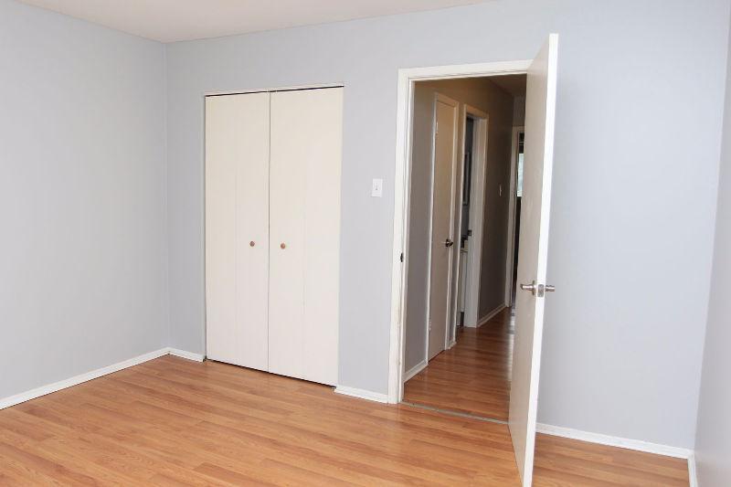 Beautiful 2 Bdrm Townhome $300 Move in bonus