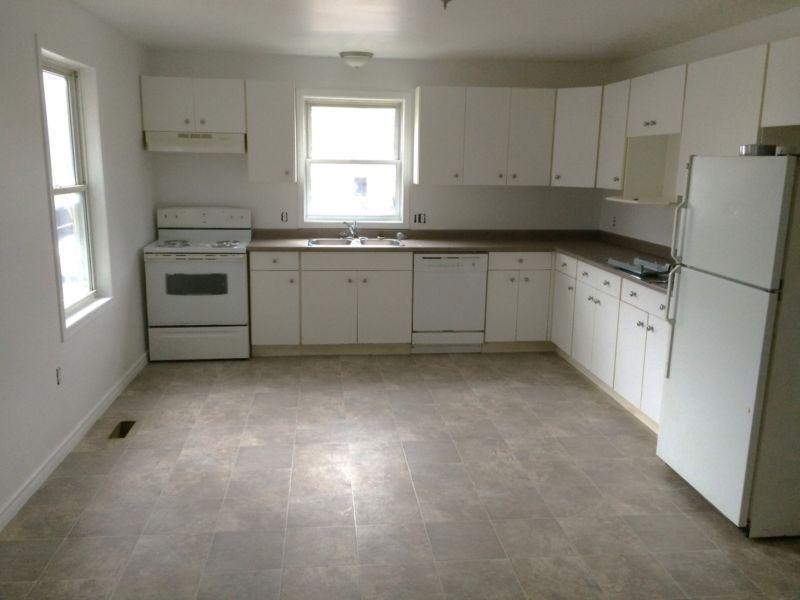 Old East Village - Large apartment with 2 parking spaces
