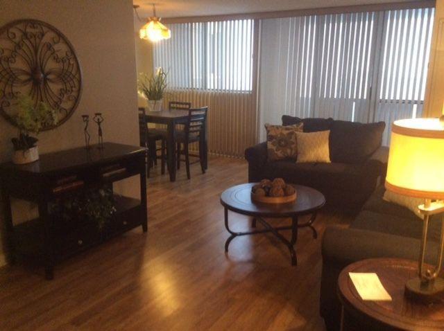 3 beds/1.5 baths,king/columbia, 1600 ALL included