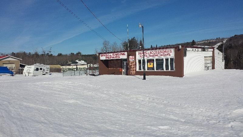 commercial building right on the main hwy