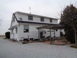 COUNTRY 4 BEDROOM WITH 40X30 MANCAVE LOT 75X200