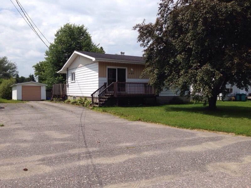 BEAUTIFUL AND COZY HOME for sale in Sturgeon Falls