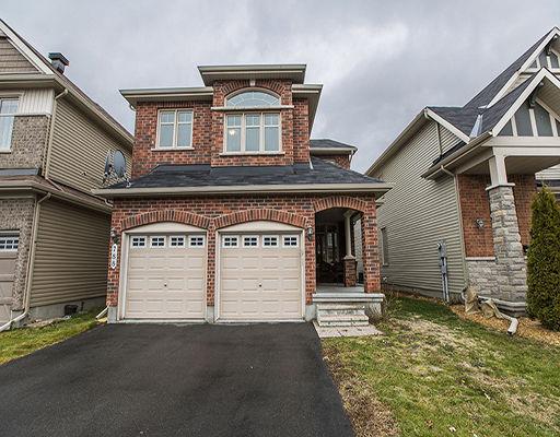 Beautifully upgraded detached home in Riverside South!
