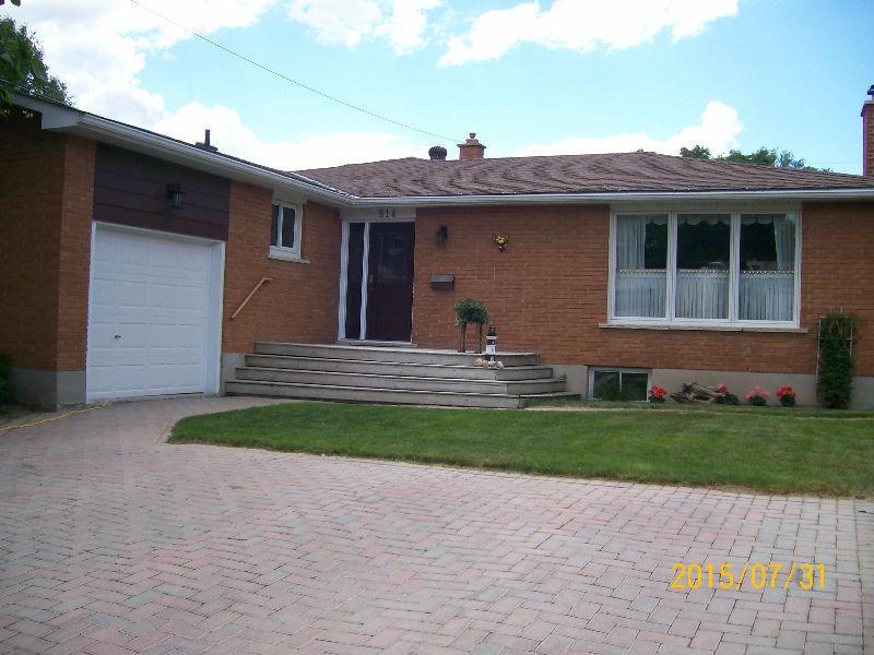 HOUSE FOR SALE IN HANOVER, ON 283,000.00