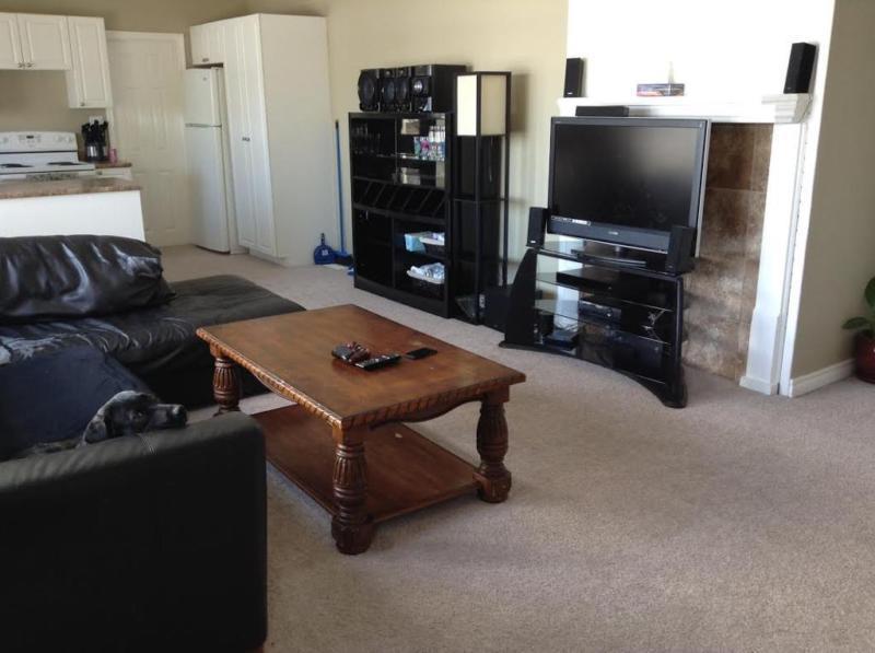 4236 Bath Rd (Waterfront)