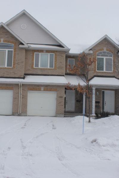 Beautiful Renovated 3 Bdm/2.5 Bth Townhome, Stittsville, Apr/May