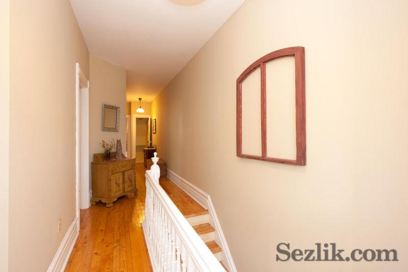 Charming 3 bedroom house in BYWARD MARKET area