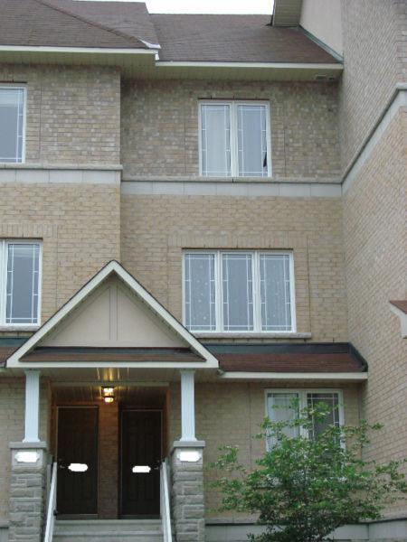 High-end 4 bedroom terrace home for Algonquin/Carleton students