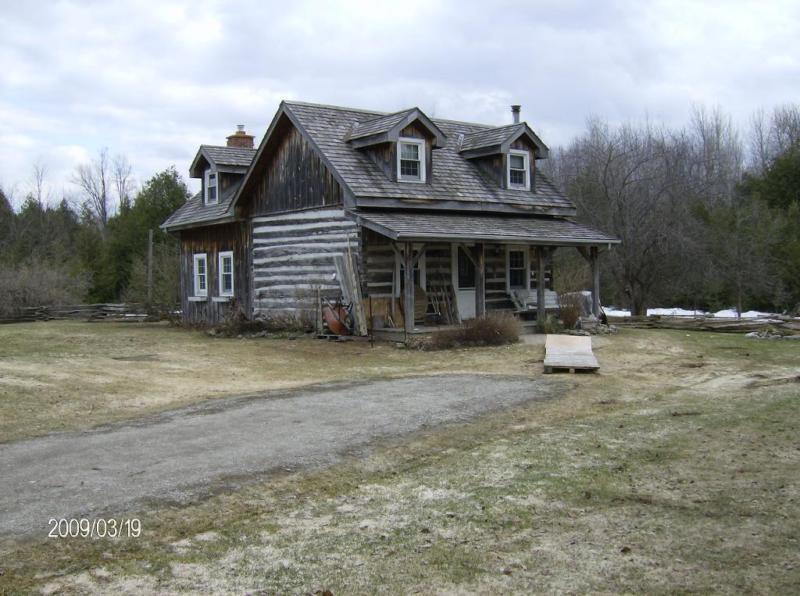 Renovated 1860's Log Cabin
