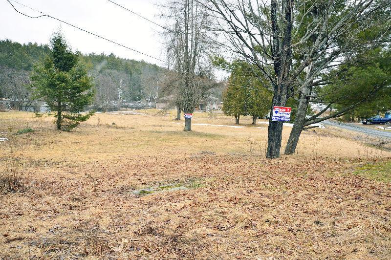 0.7 acre building lot on Pineridge Rd, McDougall!