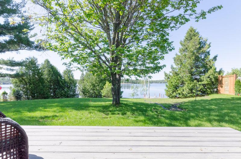 Stunning, newly built, waterfront cottage in French River (Alban