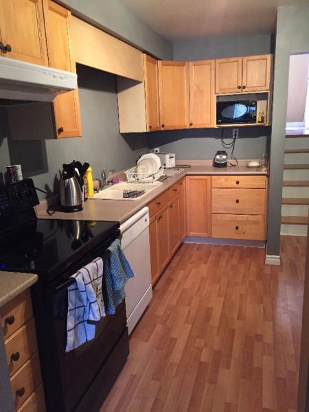 ROOM AVAILABLE STEPS FROM SLC ON CALDERWOOD