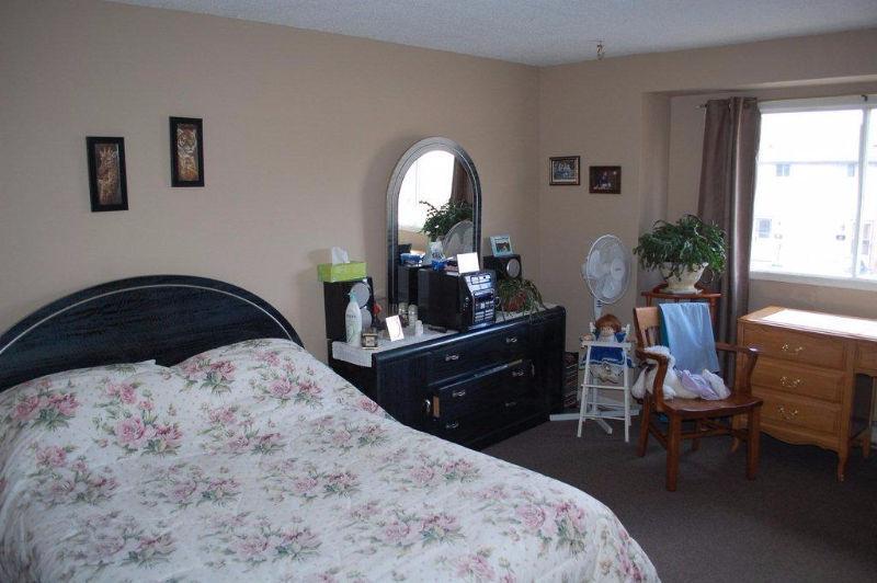 FANSHAWE STUDENTS- 2 MINS AWAY, SUPER SPACIOUS ROOMS $395 ALL IN