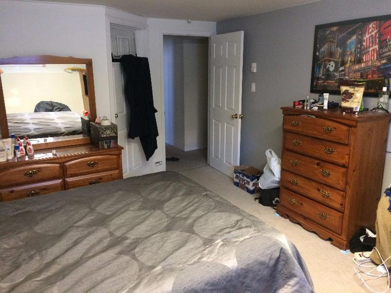 URGENT! NEED ROOM RENTED FOR SUMMER MONTHS!