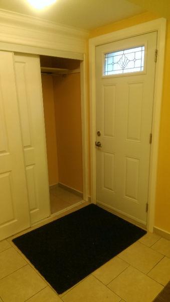 Room in 2 Bedroom Apartment - Female Student/Young Professional