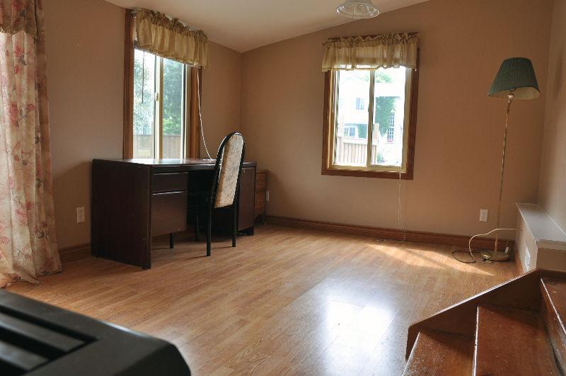 Clean Quiet Bedroom House in Waterloo - Available May 1, 2015