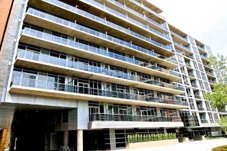 KING WEST - 1 PLUS DEN WITH PARKING **LOFT WITH 10FT CEILINGS**