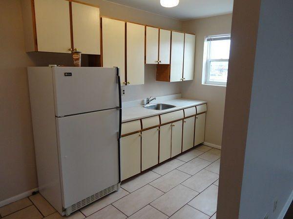 NORTHEND TOWNHOUSE $950.00