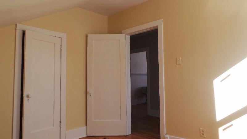 Large 2 bedroom (Kirkland Lake)