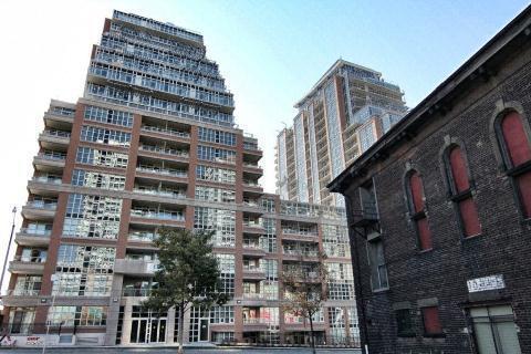 ****** Liberty Village - Battery Park Condos ******