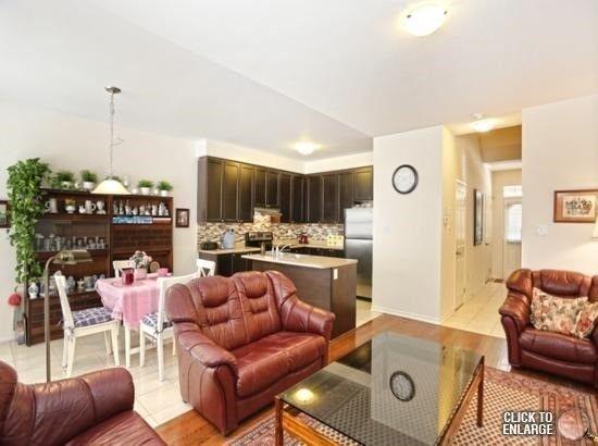 Semi-Detached 3BR 3WR Finish Basement Sep Ent <3yr New