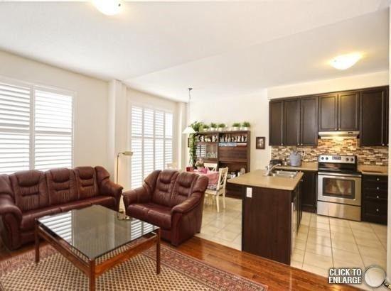 Semi-Detached 3BR 3WR Finish Basement Sep Ent <3yr New