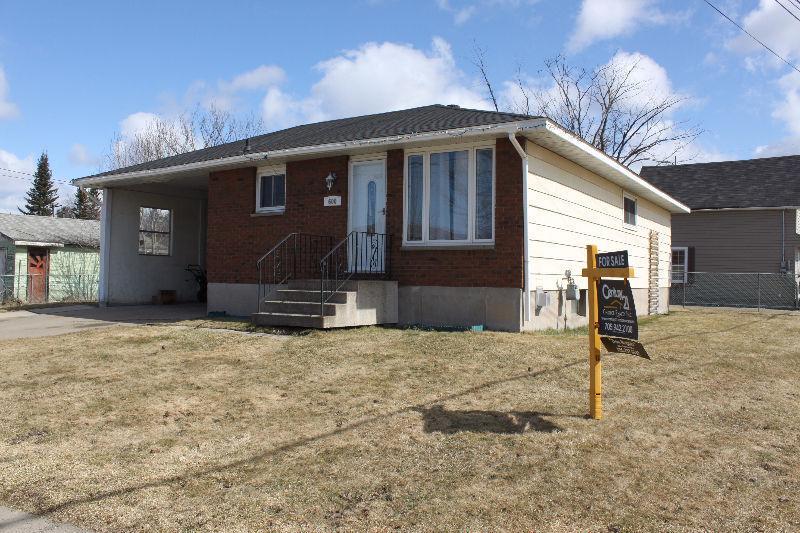 NEW LISTING - Updated Bungalow and Move in Ready