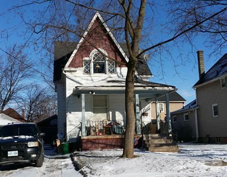 Homes for Sale in Downtown, Welland,  $135,000