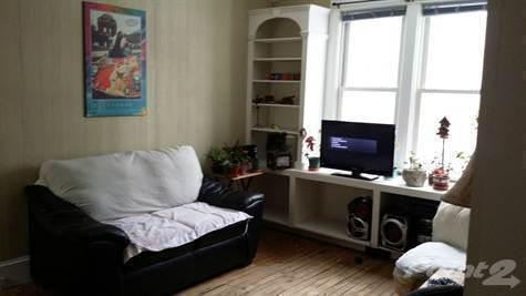 Homes for Sale in Downtown, Welland,  $135,000