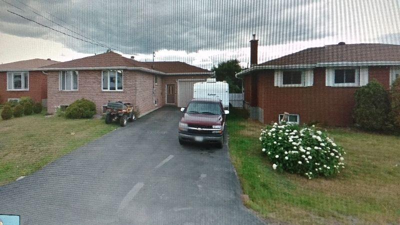 Bungalow in Val Caron - Move-in ready