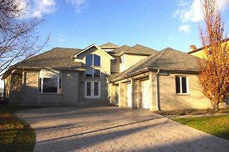 425 SHOREVIEW CIRCLE, WINDSOR